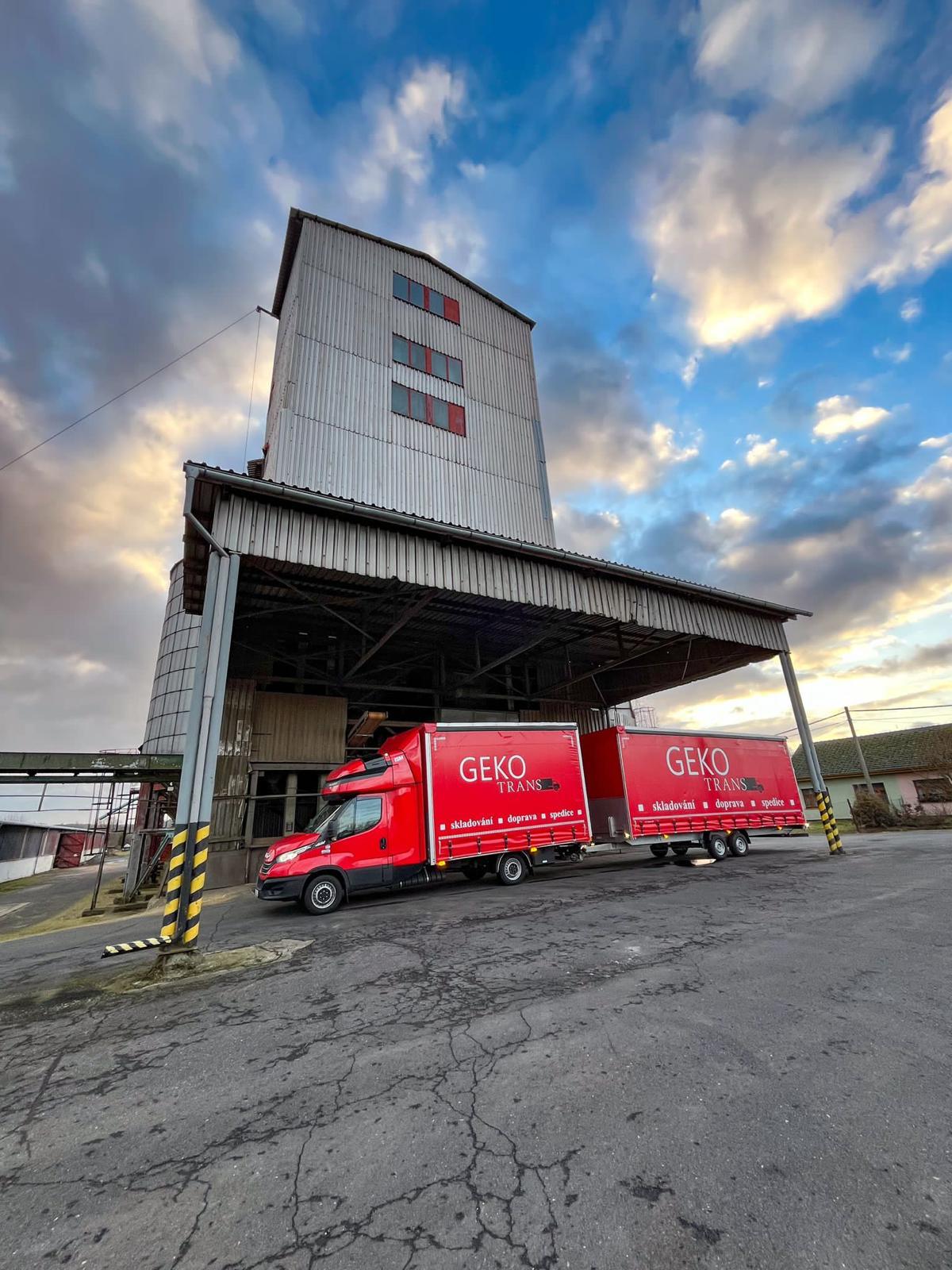 Fotografie soupravy do tří tun Geko Trans, soupravy do tří tun Geko Trans